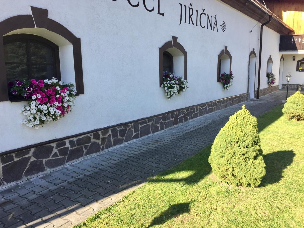 Hotel Jiricna Sušice المظهر الخارجي الصورة