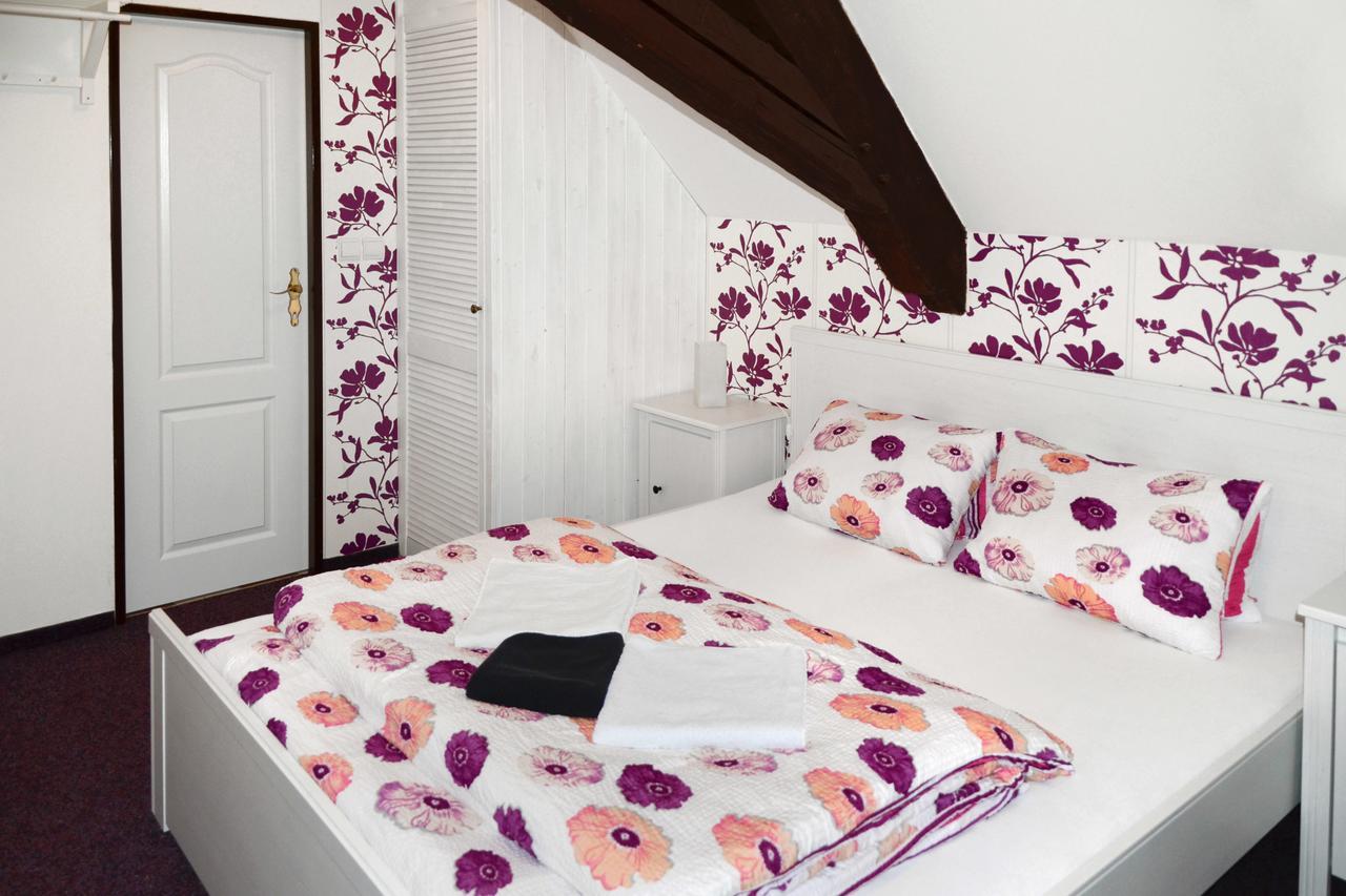 Hotel Jiricna Sušice المظهر الخارجي الصورة
